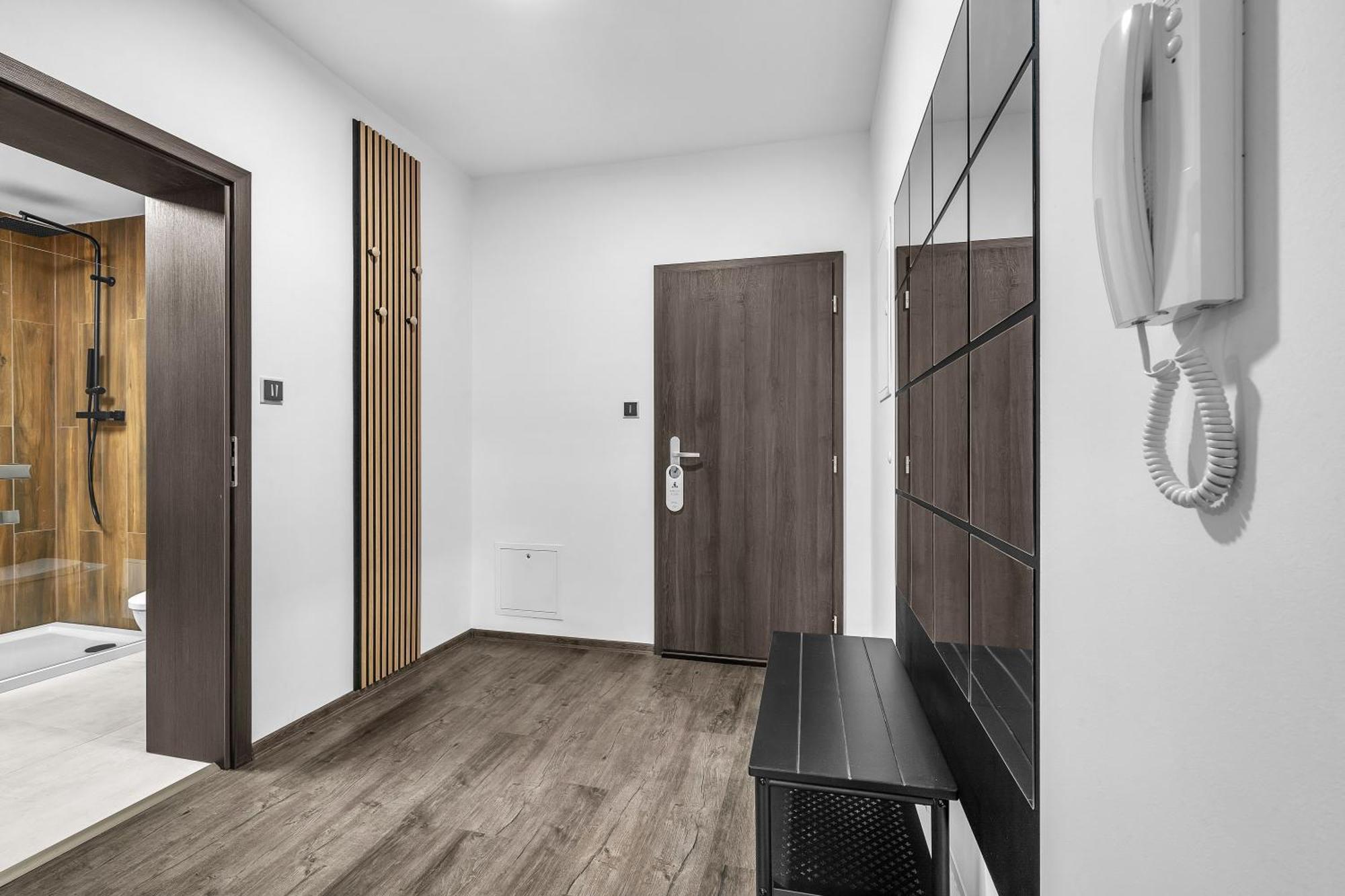 Hotel U Krale Jiriho Stráž pod Ralskem Exteriör bild